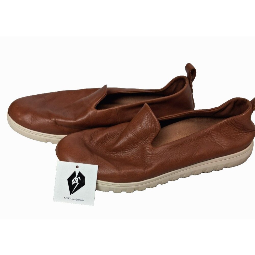Vionic Women's Willa Ultra Light Soft Brown Leather Flexible Slip-On Sneakers